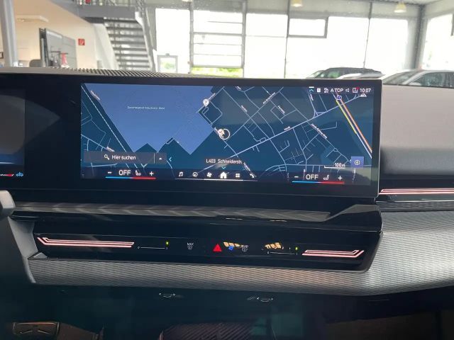 BMW 520 520d M-Sport Sedan