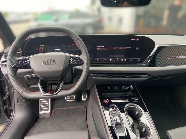 Audi A6 Avant Quattro S-Tronic