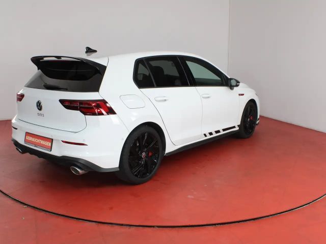 Volkswagen Golf 2.0 TSI DSG GTI Style