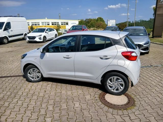 Hyundai i10 1.0