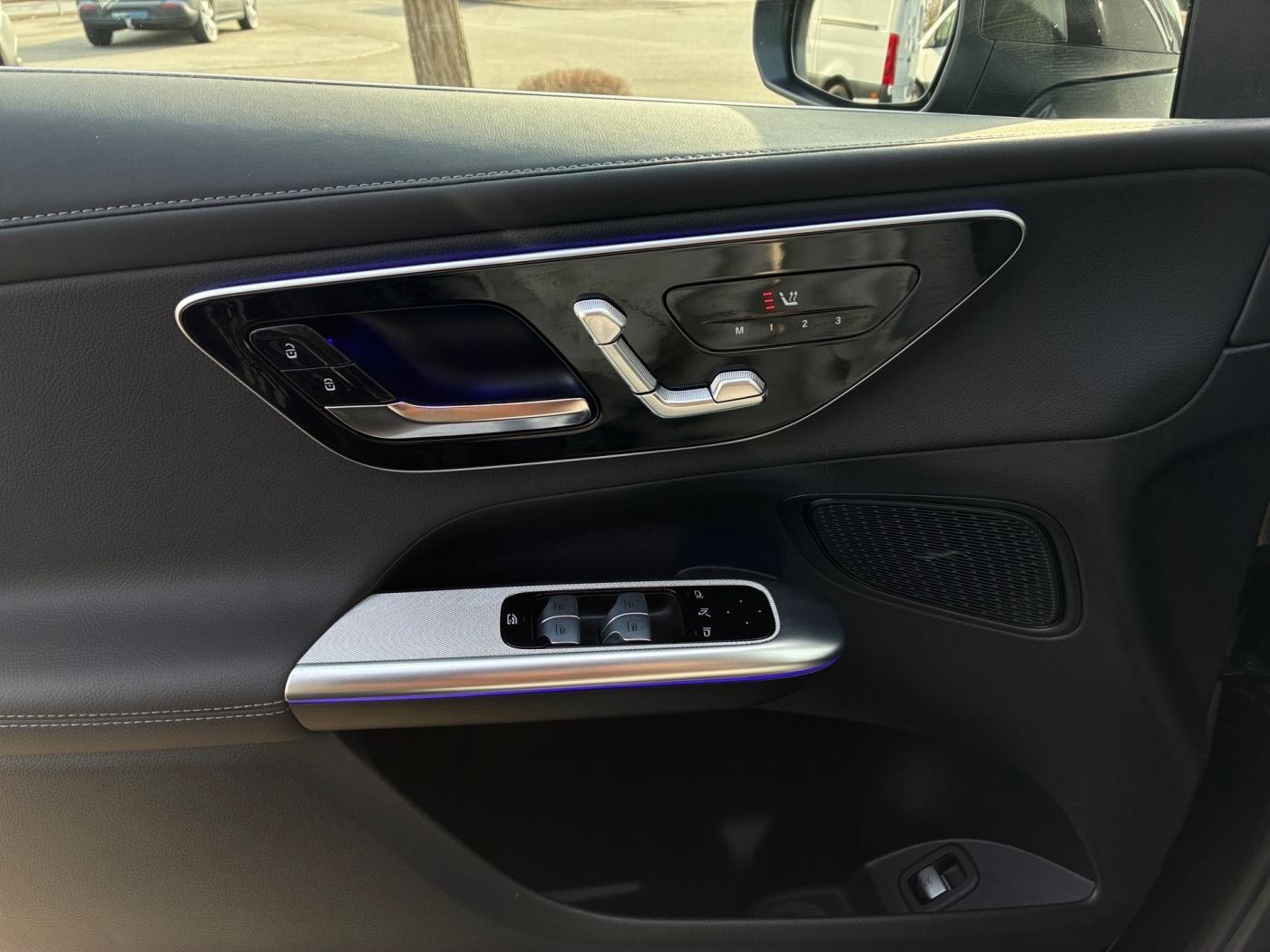 Mercedes-Benz GLC 300 4MATIC AMG Line GLC 300 d