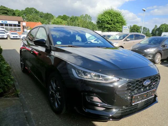 Ford Focus EcoBoost ST Line