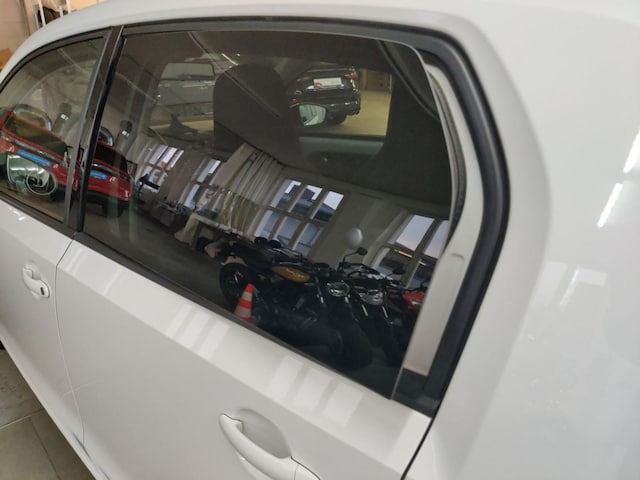 Volkswagen up! Style