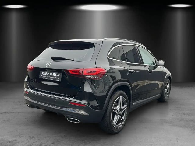 Mercedes-Benz GLA 200 AMG Line