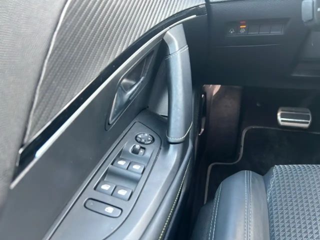 Peugeot 2008 EAT8 GT-Line