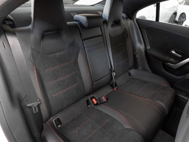 Mercedes-Benz CLA 220 AMG Line CLA 220 d Coupé