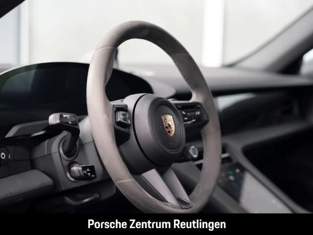 Porsche Taycan 4 Cross Turismo