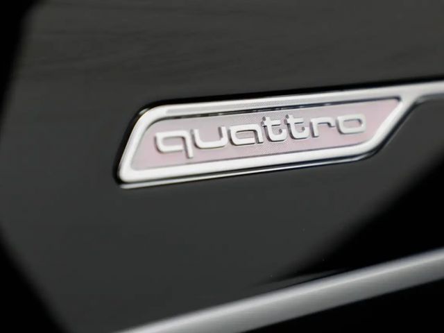 Audi RS6 AHK Matrix HUD Keramik Pano 305km/h