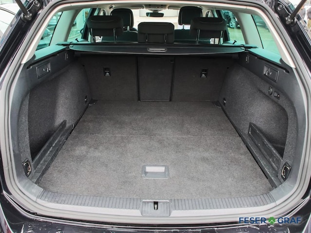 Volkswagen Passat 1.5 TSI Business DSG Variant