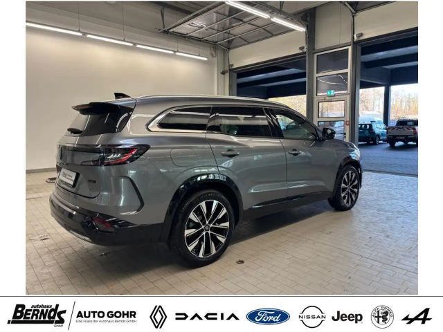 Renault Espace E-Tech Hybrid Techno