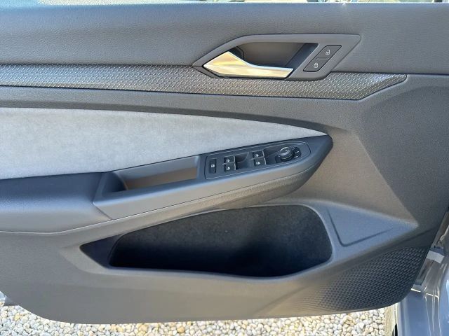 Volkswagen Golf DSG R-Line Variant