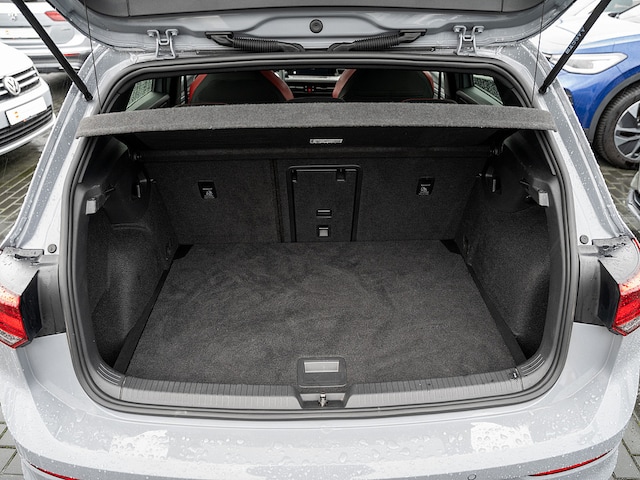 Volkswagen Golf 2.0 TSI GTI Golf VIII Sound