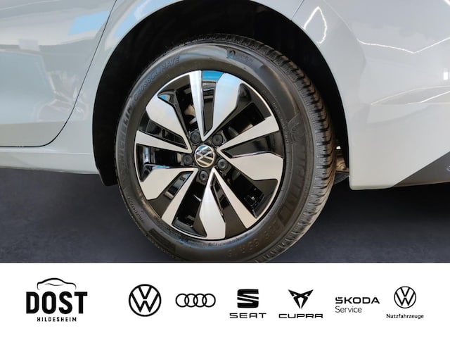 Volkswagen Golf 1.5 eTSI DSG Golf VIII