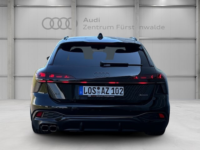 Audi A6 Avant Quattro S-Tronic