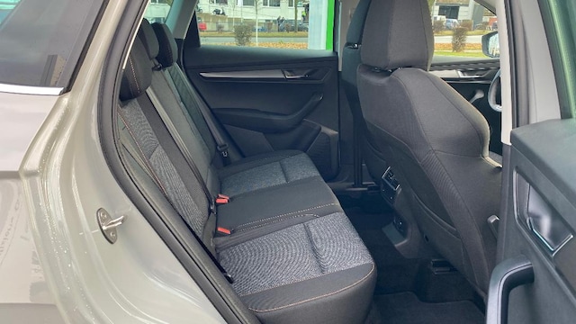 Skoda Karoq KAROQ        AMB  TD110/2.0A7A