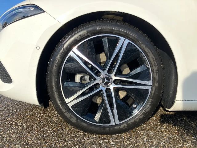 Mercedes-Benz A 180 A 180 d Hatchback