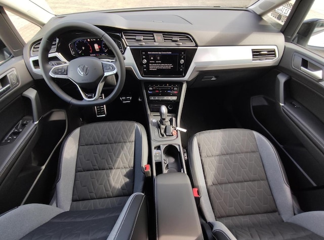 Volkswagen Touran 1.5 TSI DSG