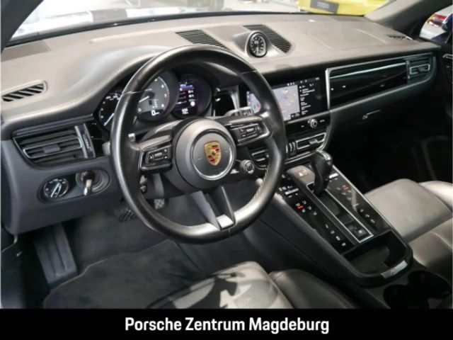 Porsche Macan S