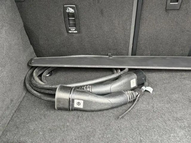 Land Rover Range Rover Velar P400e