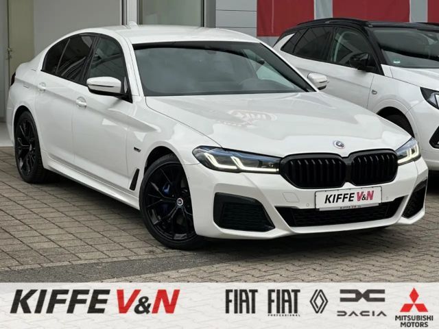BMW 530 530e M-Sport Sedan