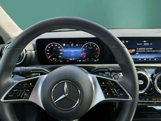 Mercedes-Benz A 200 Progressive