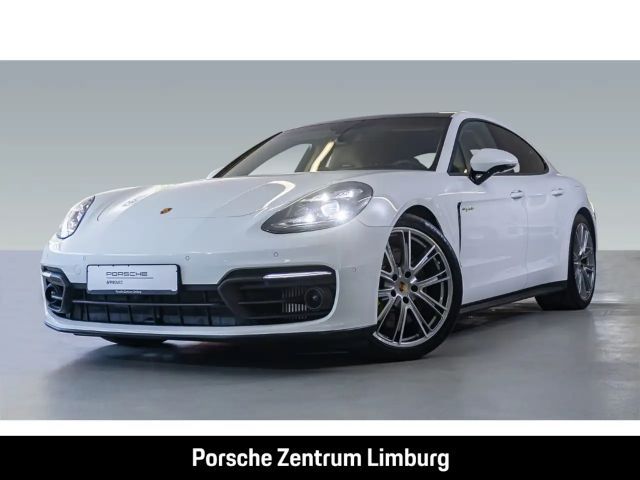 Porsche Panamera 4 E-Hybrid