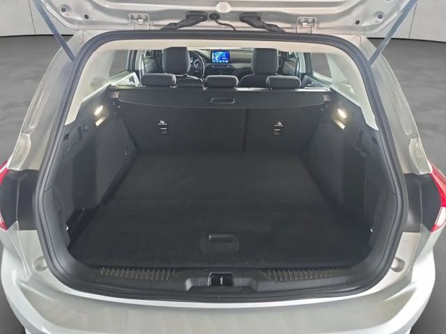 Ford Focus Cool & Connect EcoBoost Wagon