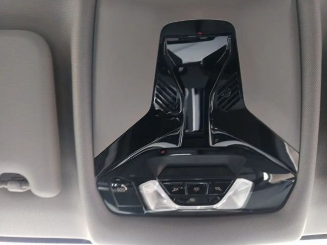 BMW 118 118i Sedan Sport Line