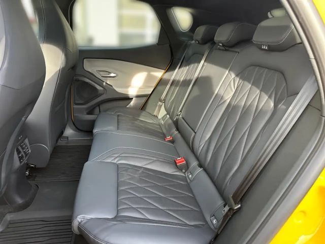 Ford Capri Premium RWD