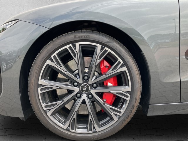 Audi A6 e-tron Avant Quattro