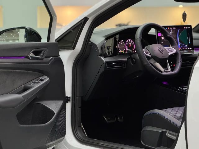 Volkswagen Golf 1.5 TSI R-Line