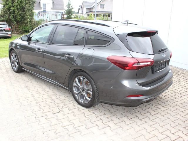 Ford Focus EcoBoost ST Line