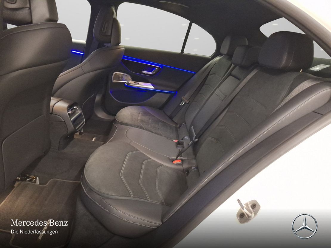 Mercedes-Benz E 200 AMG Line Sedan