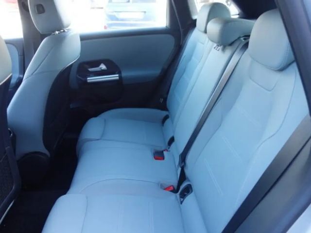 Mercedes-Benz B 200 Progressive