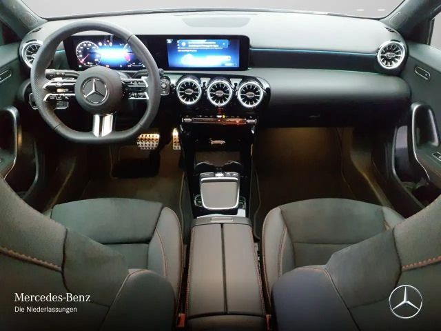 Mercedes-Benz A 200 AMG Line