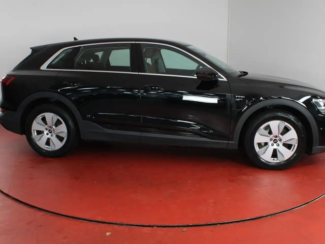Audi e-tron 50