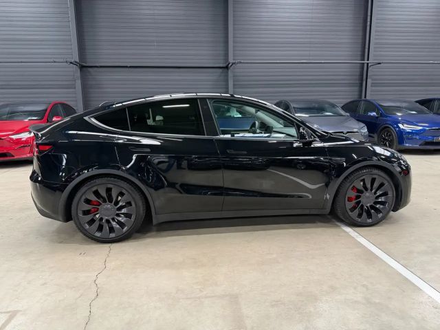 Tesla Model Y Performance