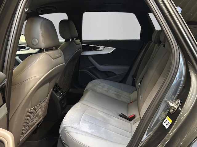 Audi A4 35 TFSI Avant S-Line S-Tronic