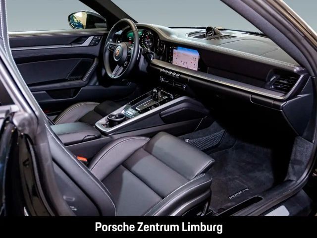 Porsche 992 4S Carrera Coupé