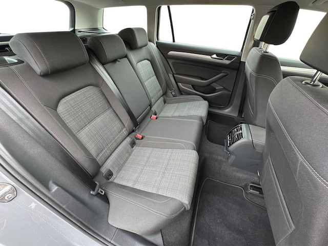 Volkswagen Passat 2.0 TDI Business DSG Variant