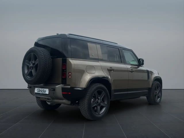 Land Rover Defender 110 D300 Dynamic SE