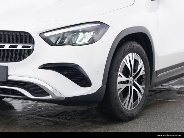 Mercedes-Benz GLA 180 Progressive