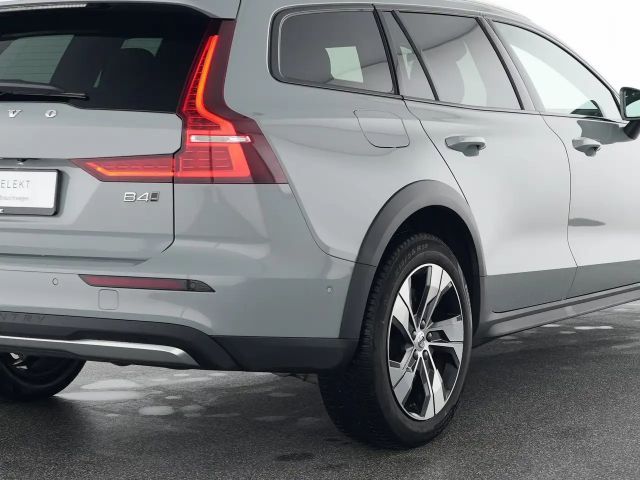 Volvo V60 AWD Plus