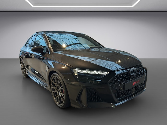 Audi RS3 Quattro S-Tronic Sedan