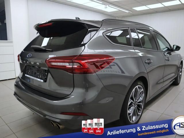 Ford Focus ST Line Wagon