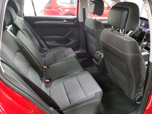 Volkswagen Passat 2.0 TDI Business DSG Variant