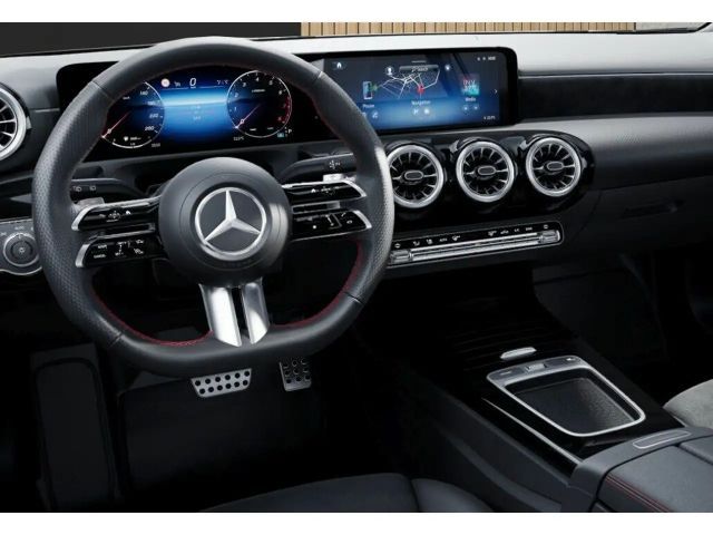 Mercedes-Benz A 180 AMG Line