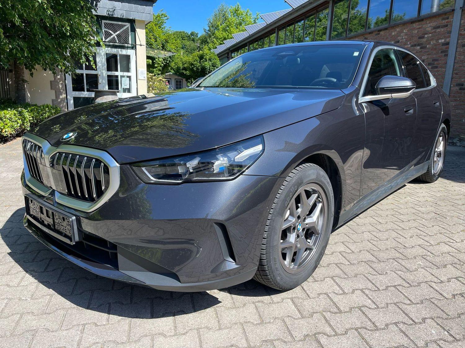 BMW 520 520i Sedan