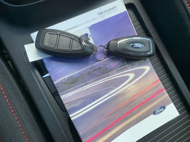 Ford Focus EcoBoost ST Line