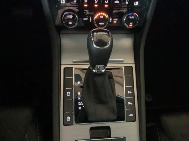 Skoda Superb 2.0 TDI Ambition Combi